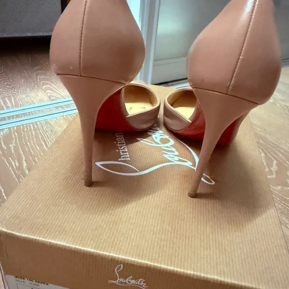 Christian Louboutin IRIZA 100mm NAPPA Women's Tan Pumps - Picture 3 of 7